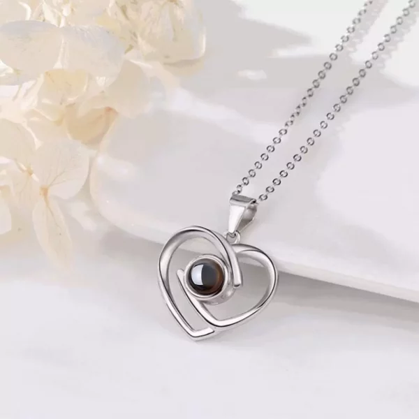Interlaced Heart Projection Necklace